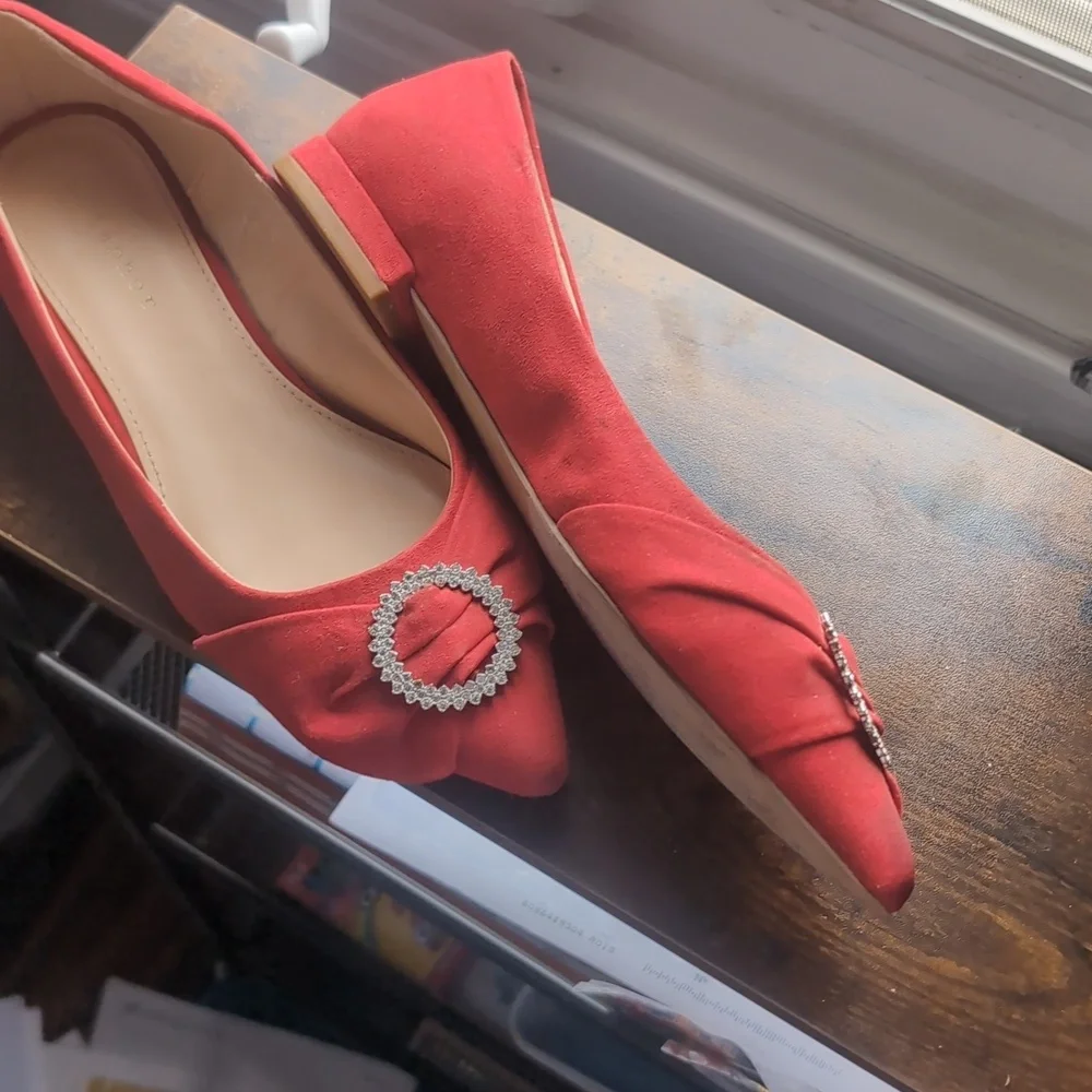 Metaphor Red Pointed Toe Flats Size 9 | Crystal Rhinestone Buckle Party